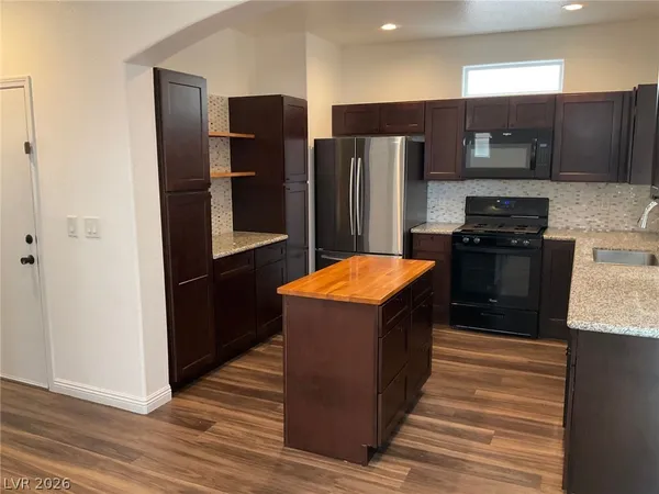 $2,100 | 4222 South Sugar Drive, Las Vegas, NV 89147