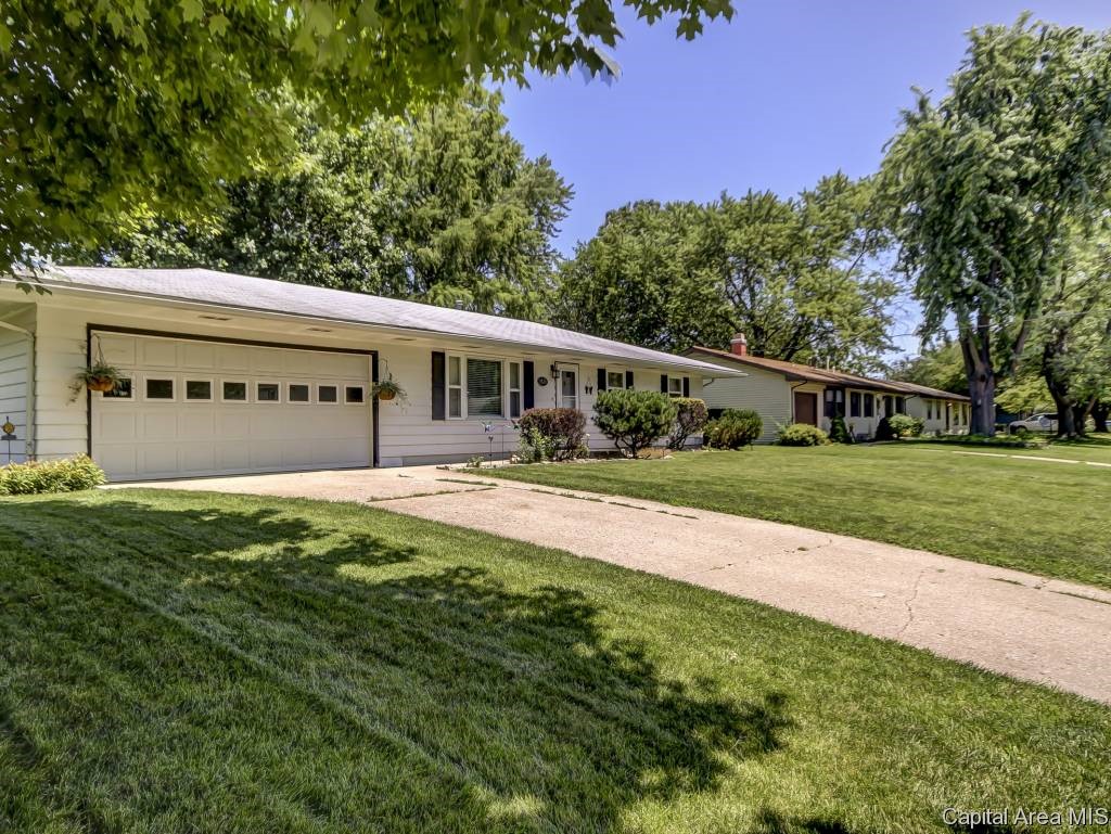 1531 Deerfield Road Chatham, IL 62629 - Photo 21 of 30 Gallery Image 21