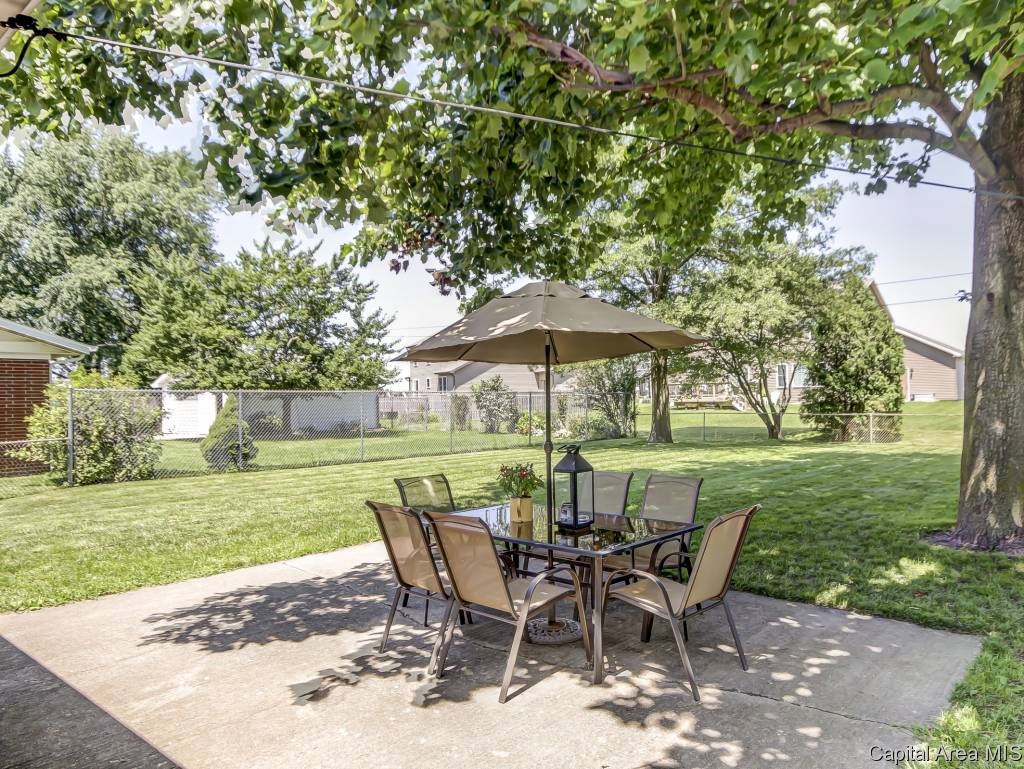 1531 Deerfield Road Chatham, IL 62629 - Photo 28 of 30 Gallery Image 28