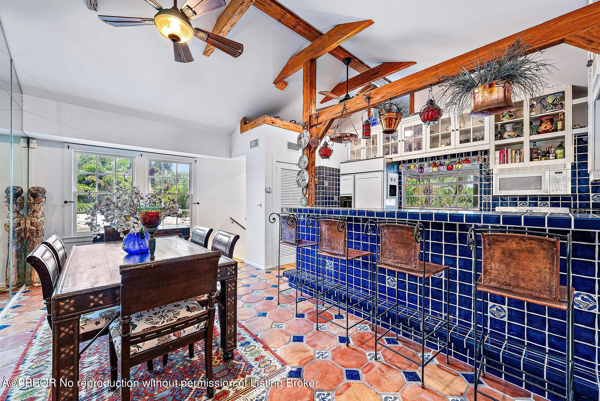 3609 Washington Road West Palm Beach, FL 33405 - Photo 11 of 33 a outdoor living space with furniture