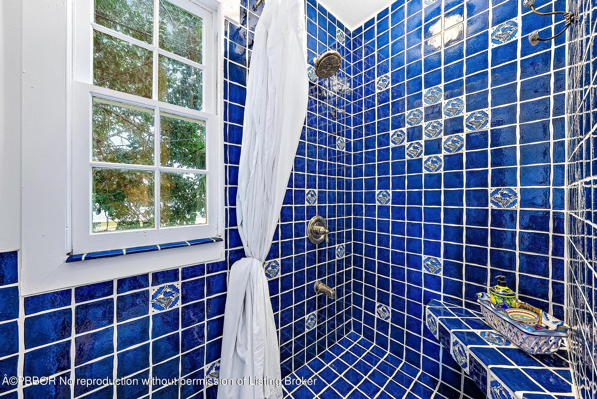 3609 Washington Road West Palm Beach, FL 33405 - Photo 20 of 33 a view of a bathroom