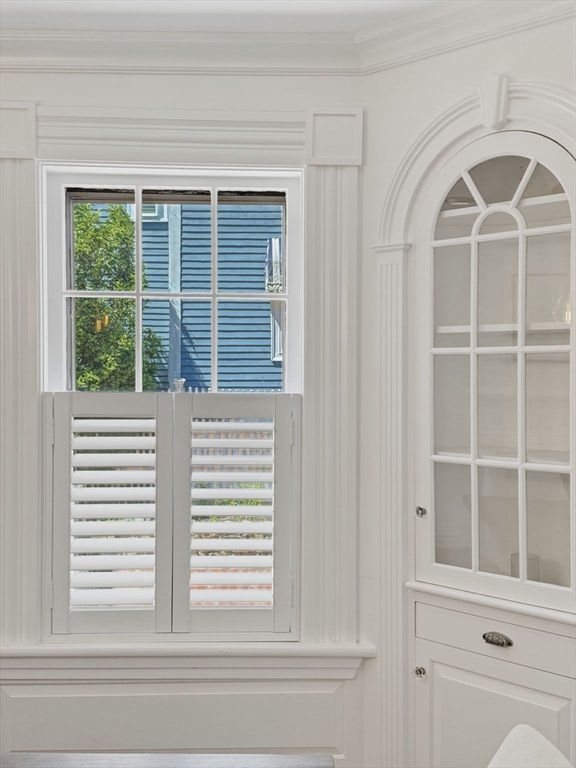 31 Elm Street Marblehead, MA 01945 - Photo 14 of 39
