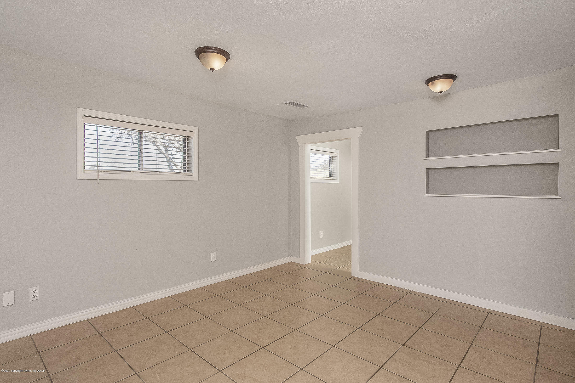 4601 Parker Street Amarillo, TX 79110 - Photo 6 of 21 006_Dining Room