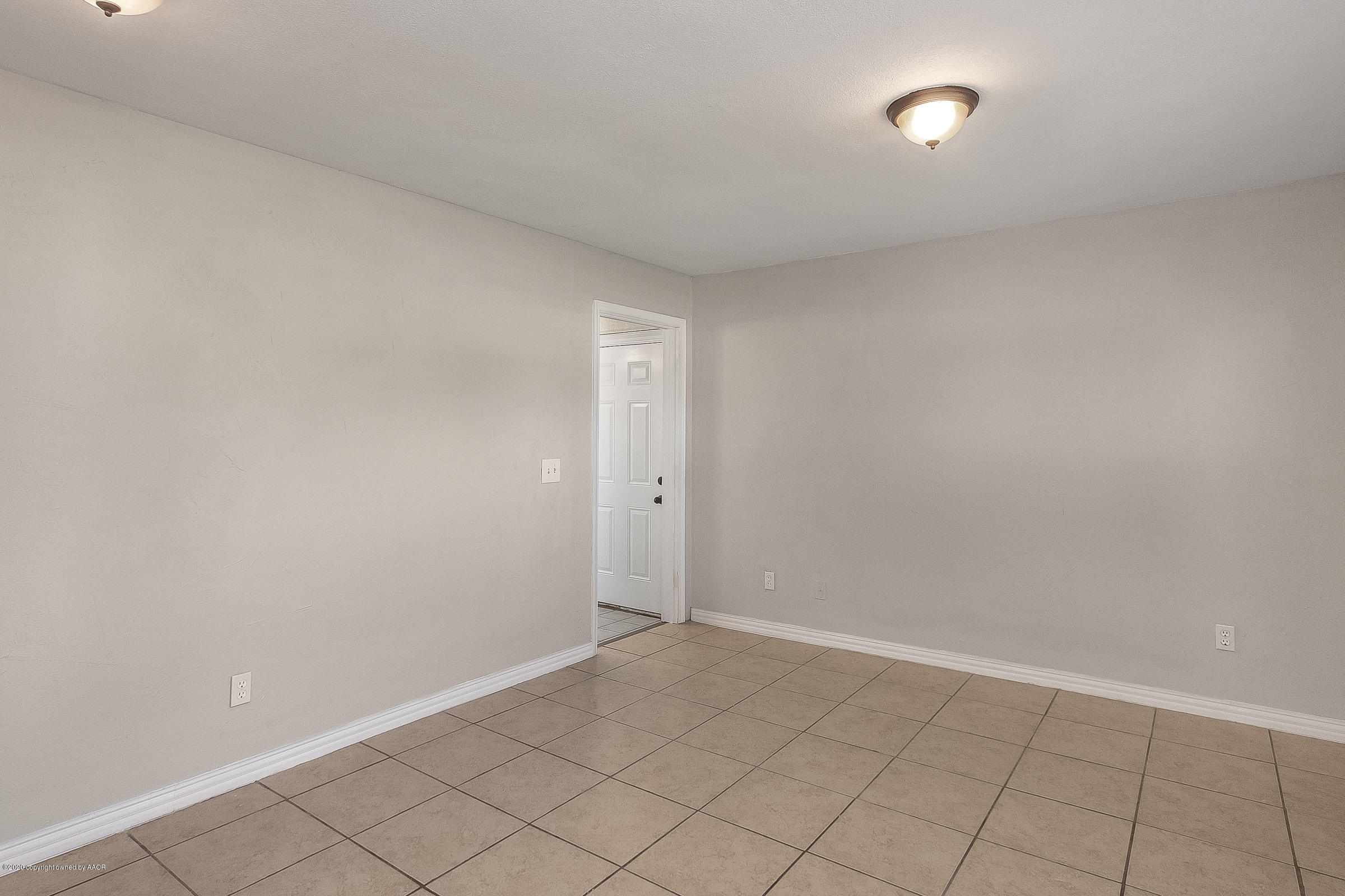 4601 Parker Street Amarillo, TX 79110 - Photo 7 of 21 007_Dining Room 2