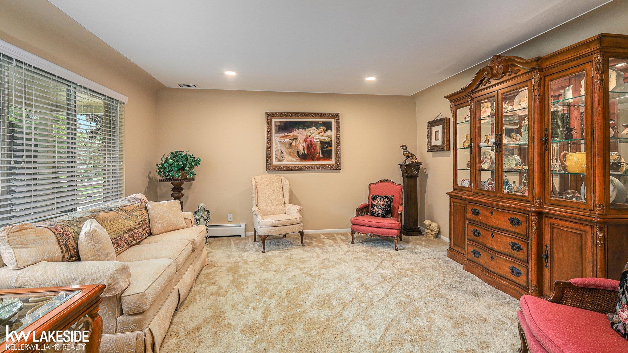 185 Montmorency Road Rochester Hills, MI 48307 - Photo 2 of 26