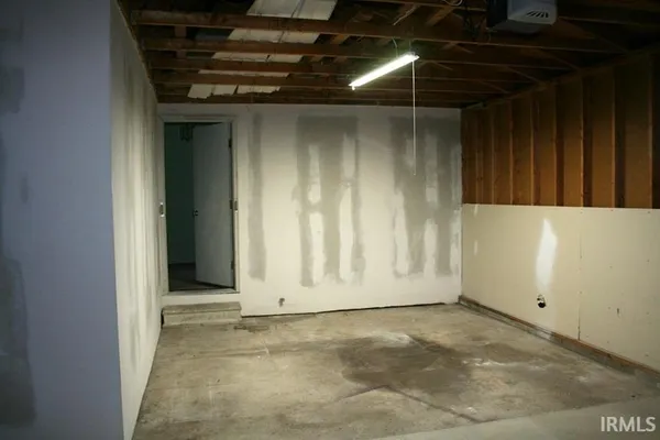 $210,000 | 862 South Jackson Street, Frankfort, IN 46041