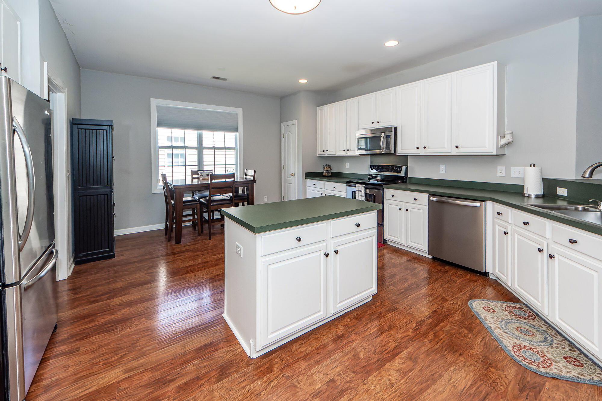 1433 Oakhurst Drive Mount Pleasant, SC 29466 - Photo 16 of 61 15