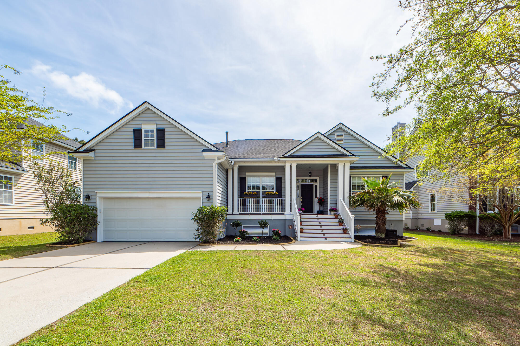 1433 Oakhurst Drive Mount Pleasant, SC 29466 - Photo 2 of 61 01