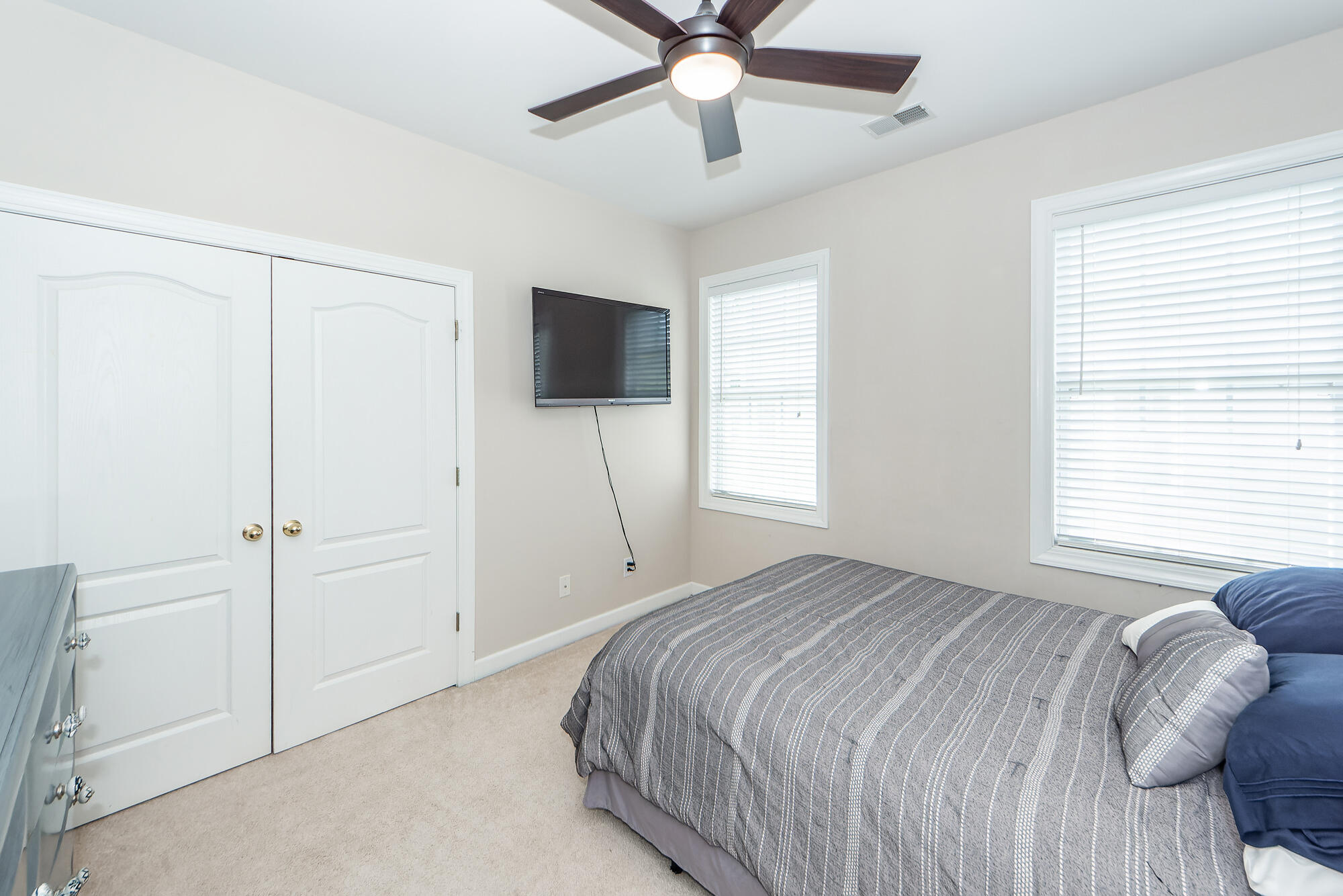 1433 Oakhurst Drive Mount Pleasant, SC 29466 - Photo 30 of 61 29