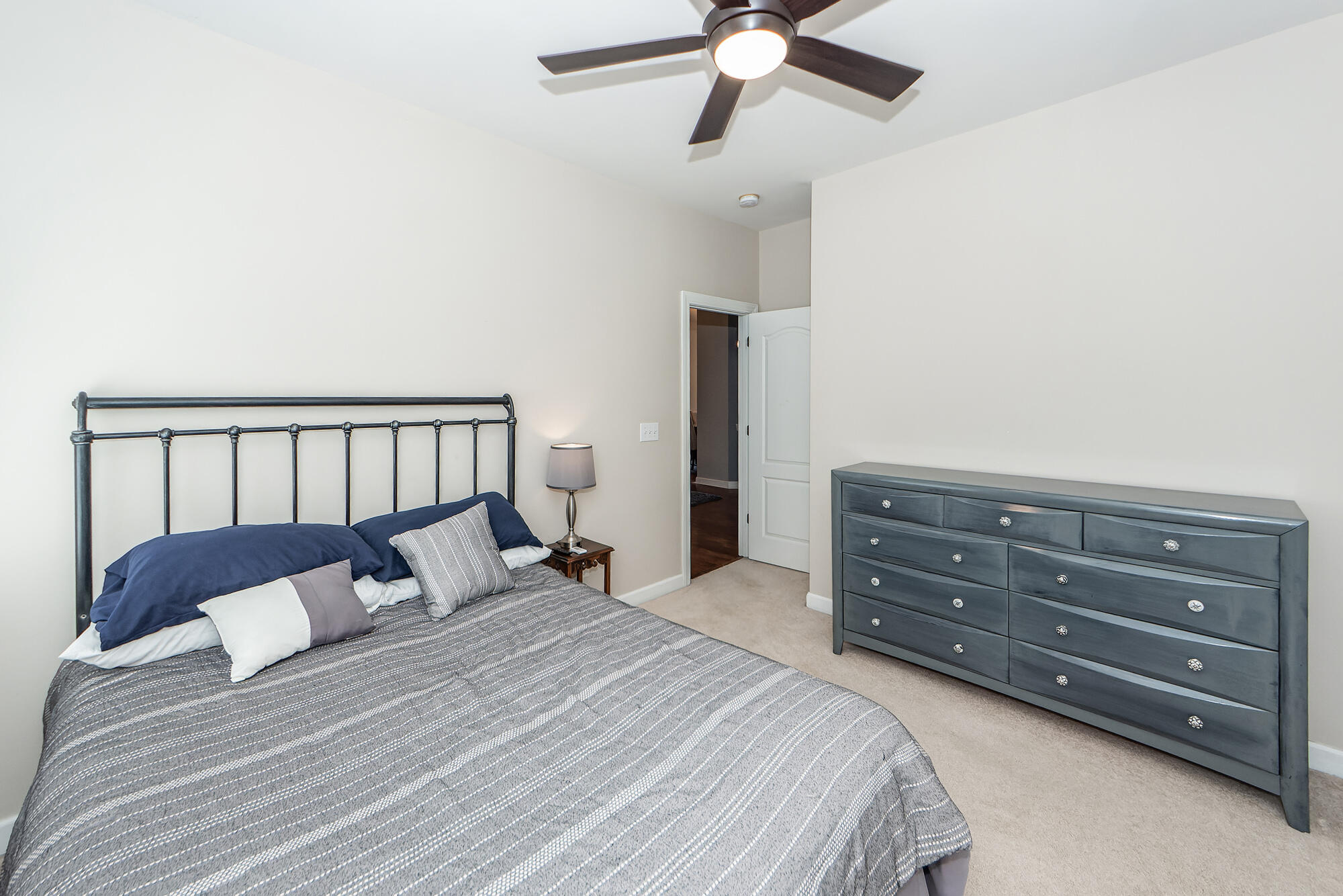 1433 Oakhurst Drive Mount Pleasant, SC 29466 - Photo 32 of 61 31