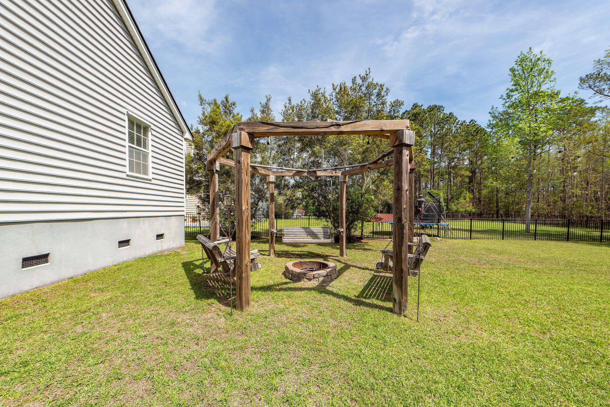 1433 Oakhurst Drive Mount Pleasant, SC 29466 - Photo 48 of 61 50