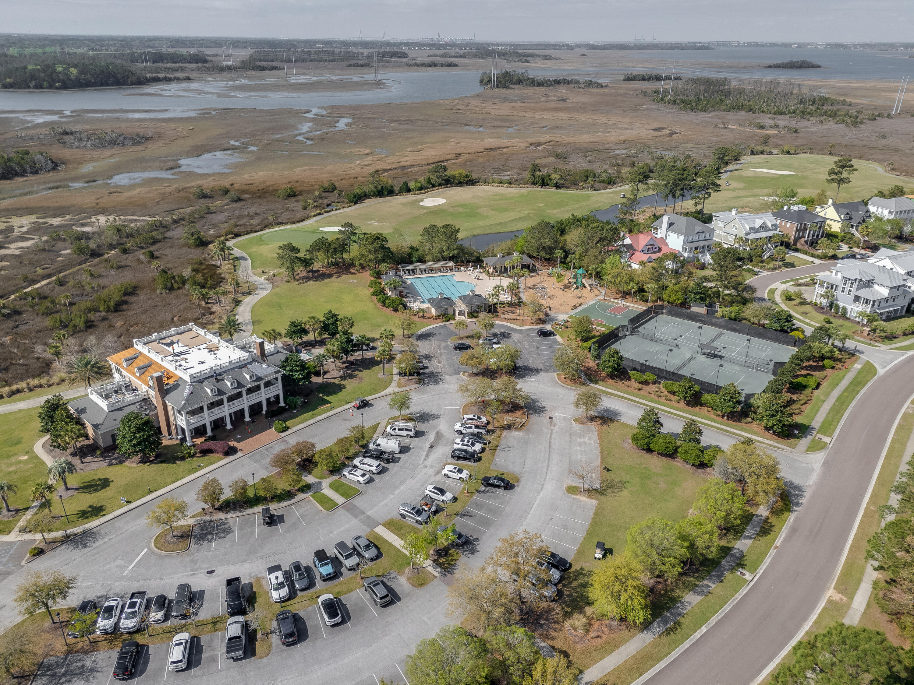 1433 Oakhurst Drive Mount Pleasant, SC 29466 - Photo 57 of 61 DJI_20250402115320_0881_DHDR