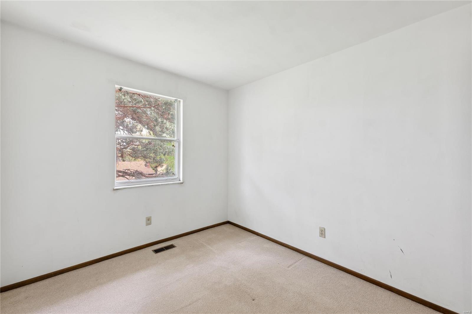 420 Sutters Mill Road St. Peters, MO 63376 - Photo 12 of 23 Gallery Image 12
