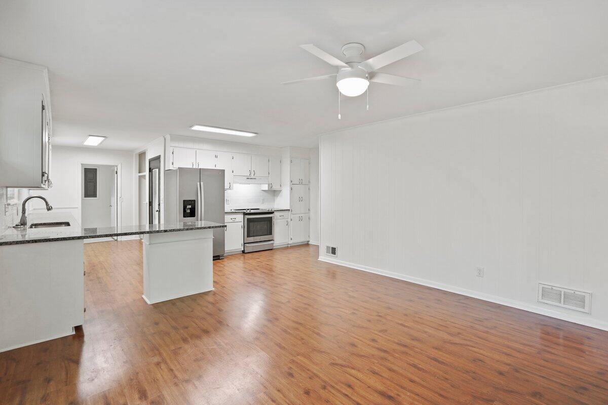 3105 Exeter Road Augusta, GA 30909 - Photo 6 of 26 DSC01661