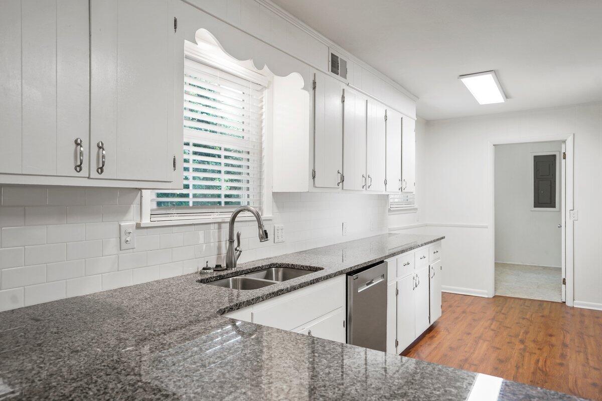 3105 Exeter Road Augusta, GA 30909 - Photo 8 of 26 DSC01643