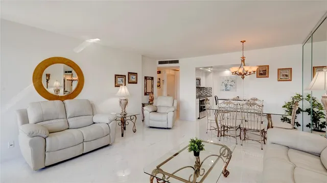 $239,000 | 3333 Northeast 34th Street, Unit 811, Fort Lauderdale, FL 33308