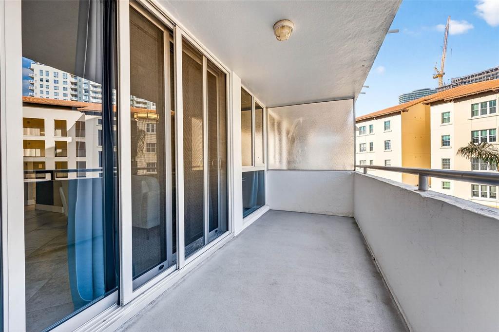 470 3rd Street South, Unit 318 St. Petersburg, FL 33701 - Photo 35 of 45 a view of a big room with windows