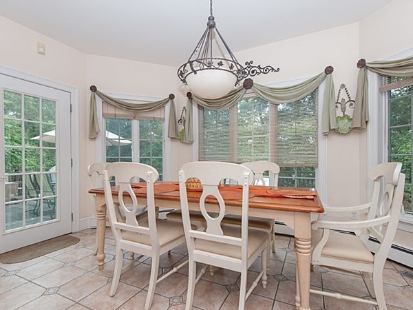 15 Surrey Road Winchester, MA 01890 - Photo 11 of 30 Gallery Image 11