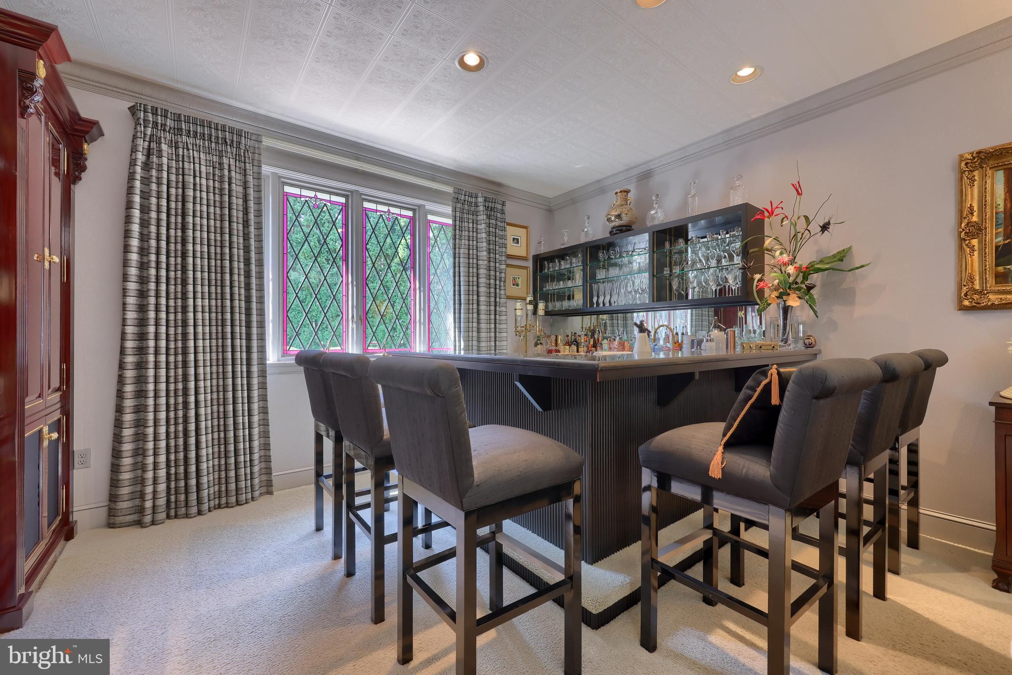 1328 Olde Saybrook Road Lancaster, PA 17601 - Photo 11 of 58 Family room bar