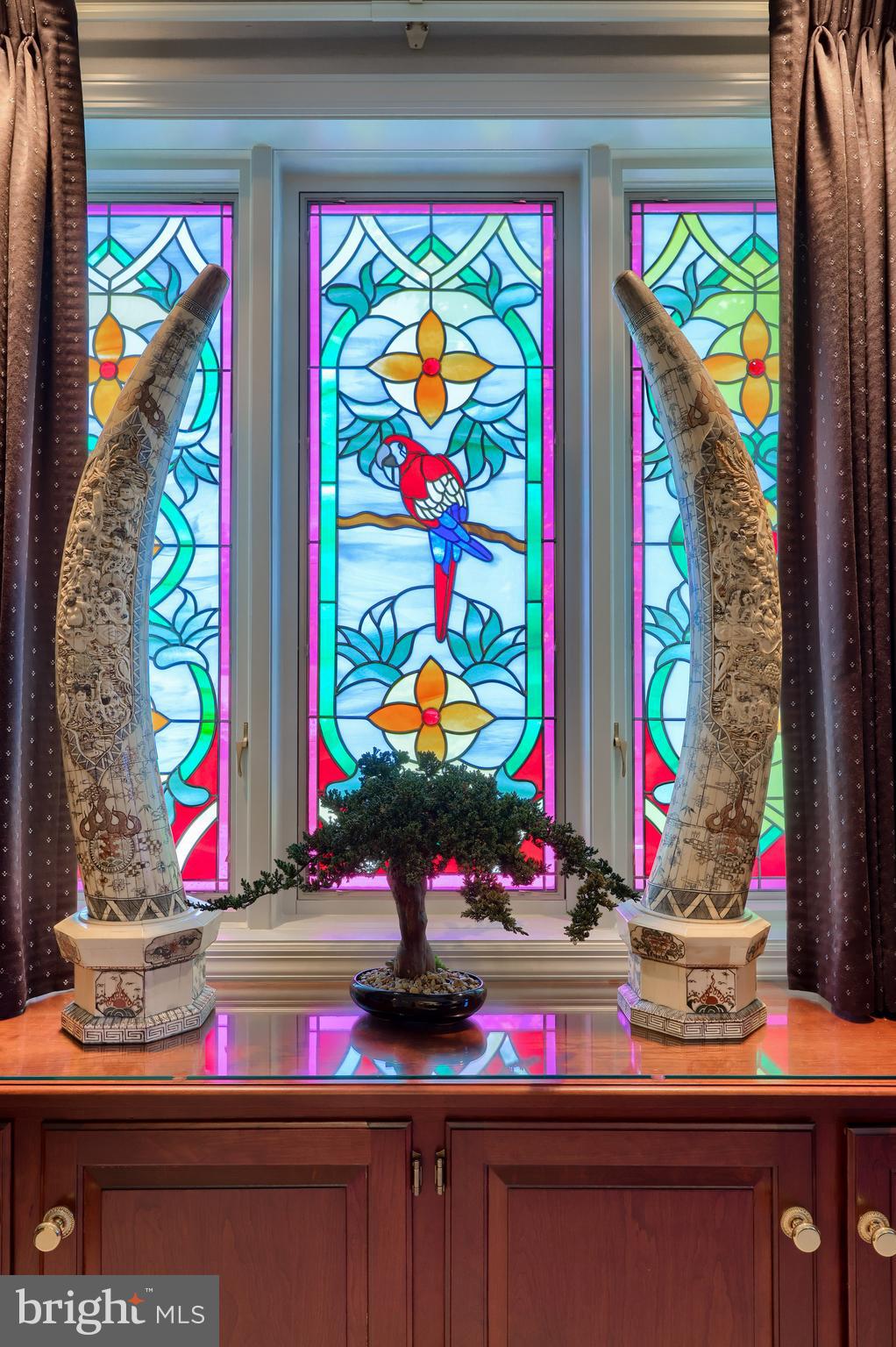 1328 Olde Saybrook Road Lancaster, PA 17601 - Photo 50 of 58 Stained glass