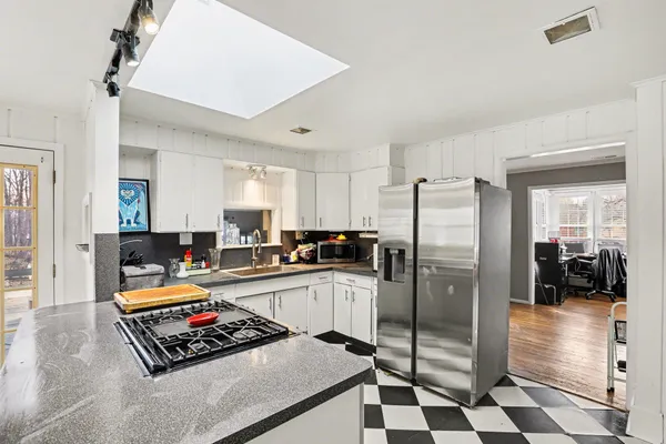 $575,000 | 940 Leidich Street, Lake Orion, MI 48362