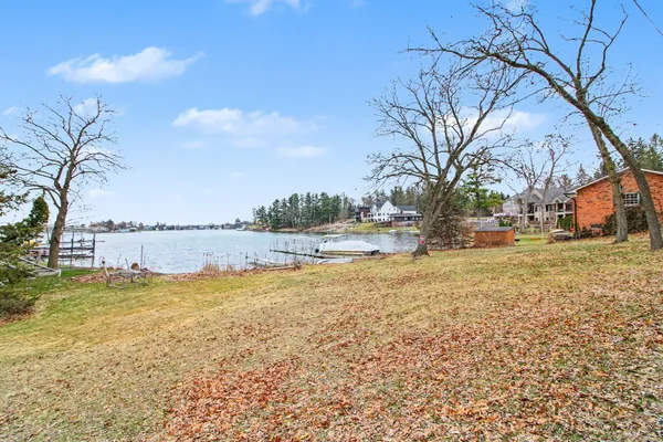 $575,000 | 940 Leidich Street, Lake Orion, MI 48362