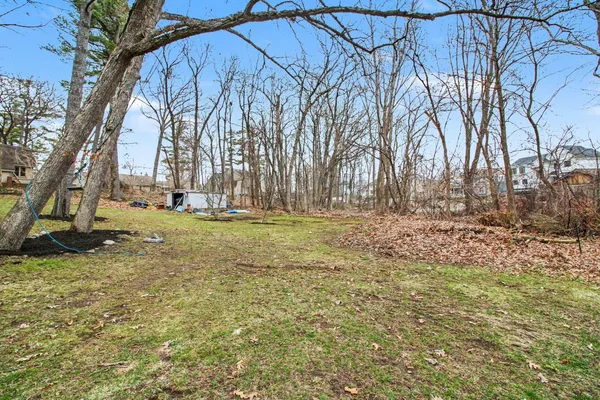 $575,000 | 940 Leidich Street, Lake Orion, MI 48362