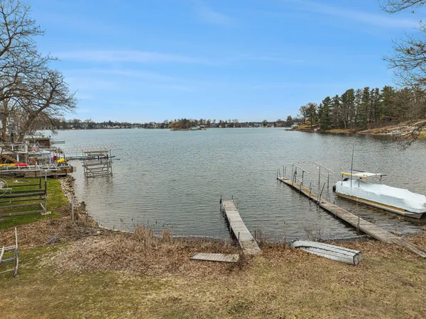 $575,000 | 940 Leidich Street, Lake Orion, MI 48362