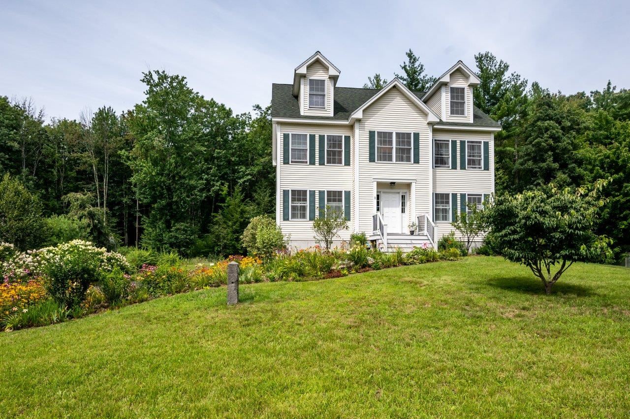 8 Peaslee Road Rochester, NH 03867 - Photo 1 of 37