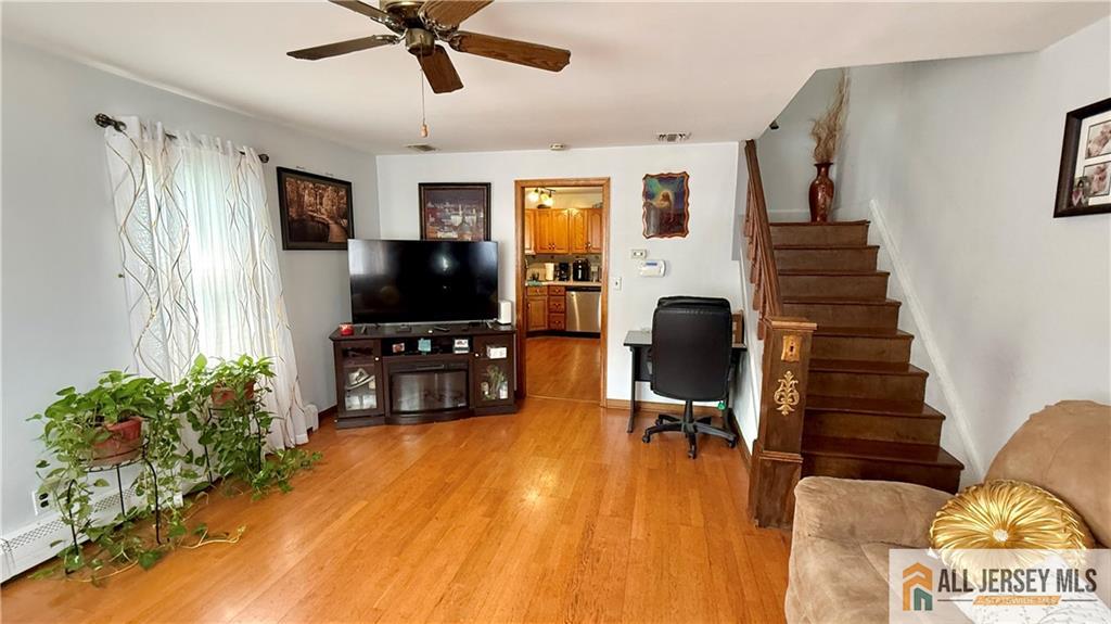 70 Spring Street Woodbridge, NJ 07095 - Photo 3 of 27 Gallery Image 3