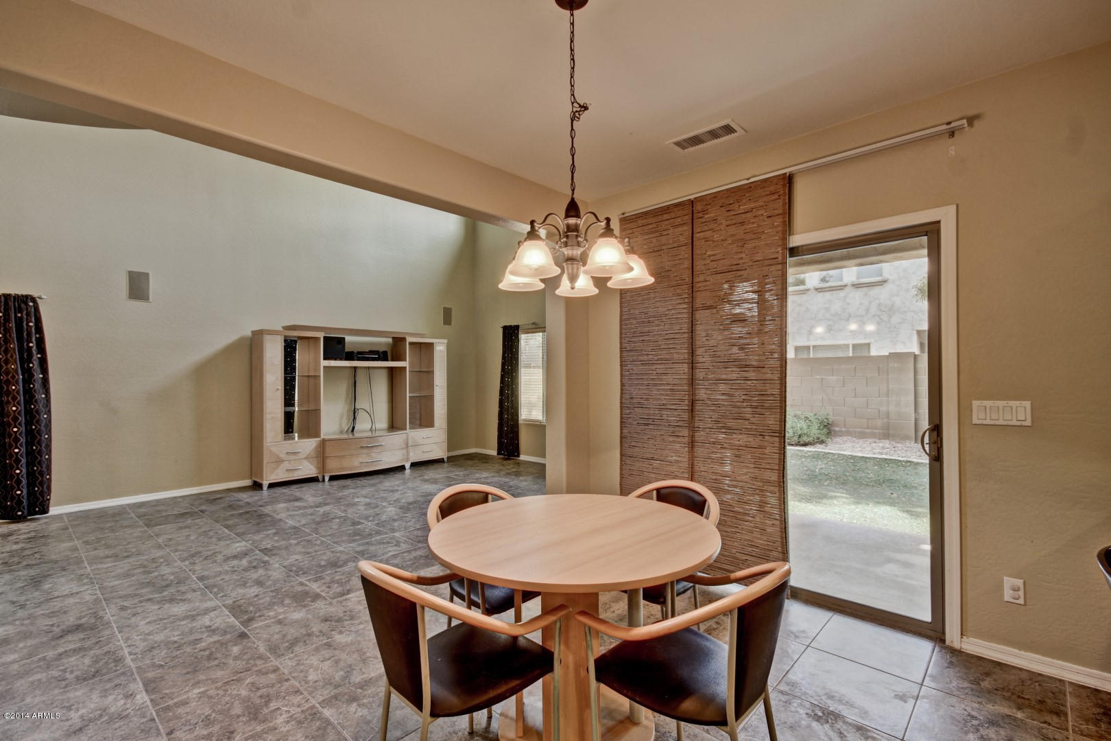 2040 West Kathleen Road Phoenix, AZ 85023 - Photo 12 of 43 Kathleen (12)