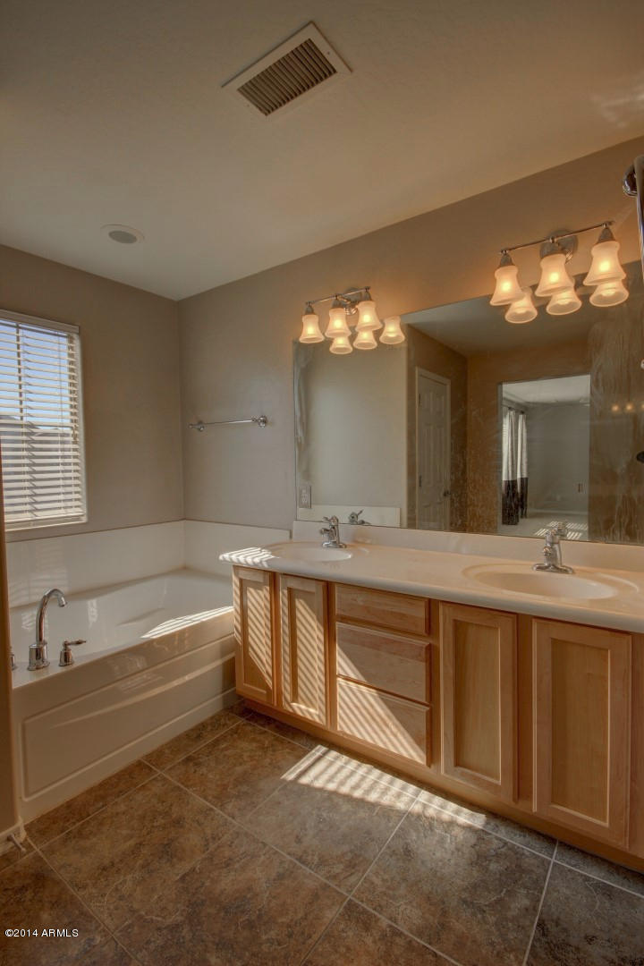 2040 West Kathleen Road Phoenix, AZ 85023 - Photo 27 of 43 Kathleen - 2040 (11)