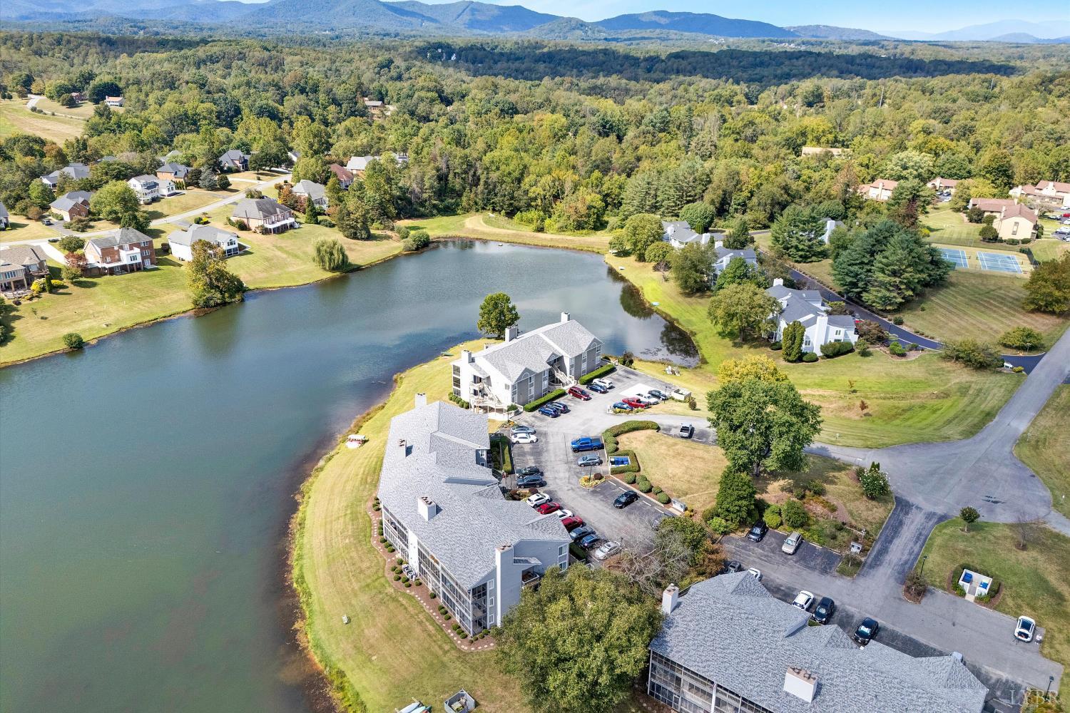 3114 Spinnaker Point Forest, VA 24551 - Photo 40 of 47 an aerial view of a swimming pool