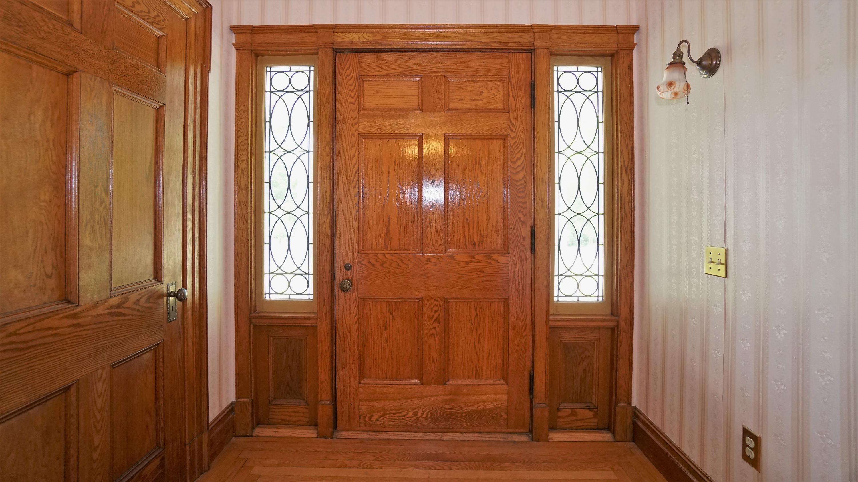 337 Intervale Road New Gloucester, ME 04260 - Photo 10 of 86 Interior front entryway