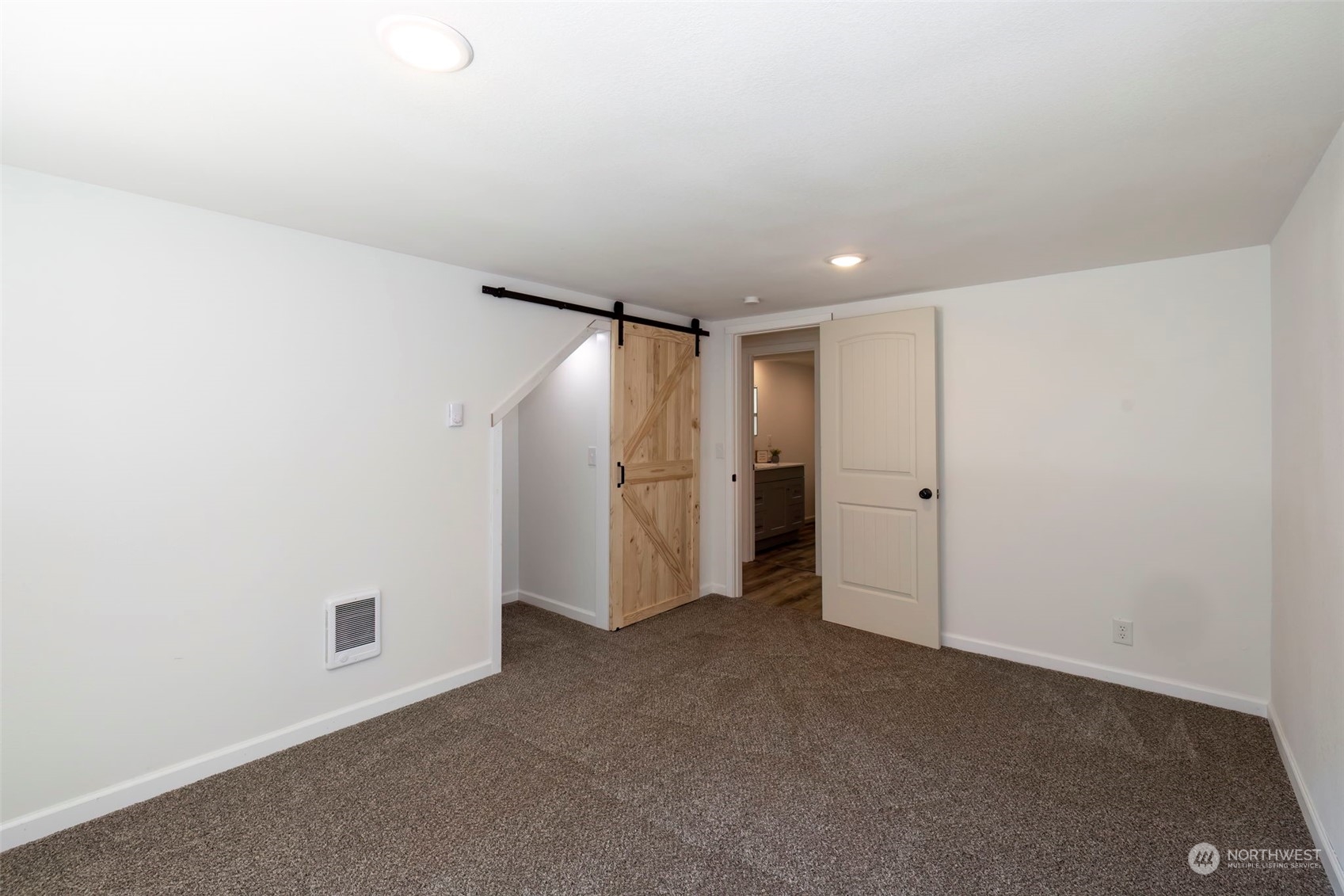 1661 Southwest Hanson Road Port Orchard, WA 98367 - Photo 16 of 40 Gallery Image 16