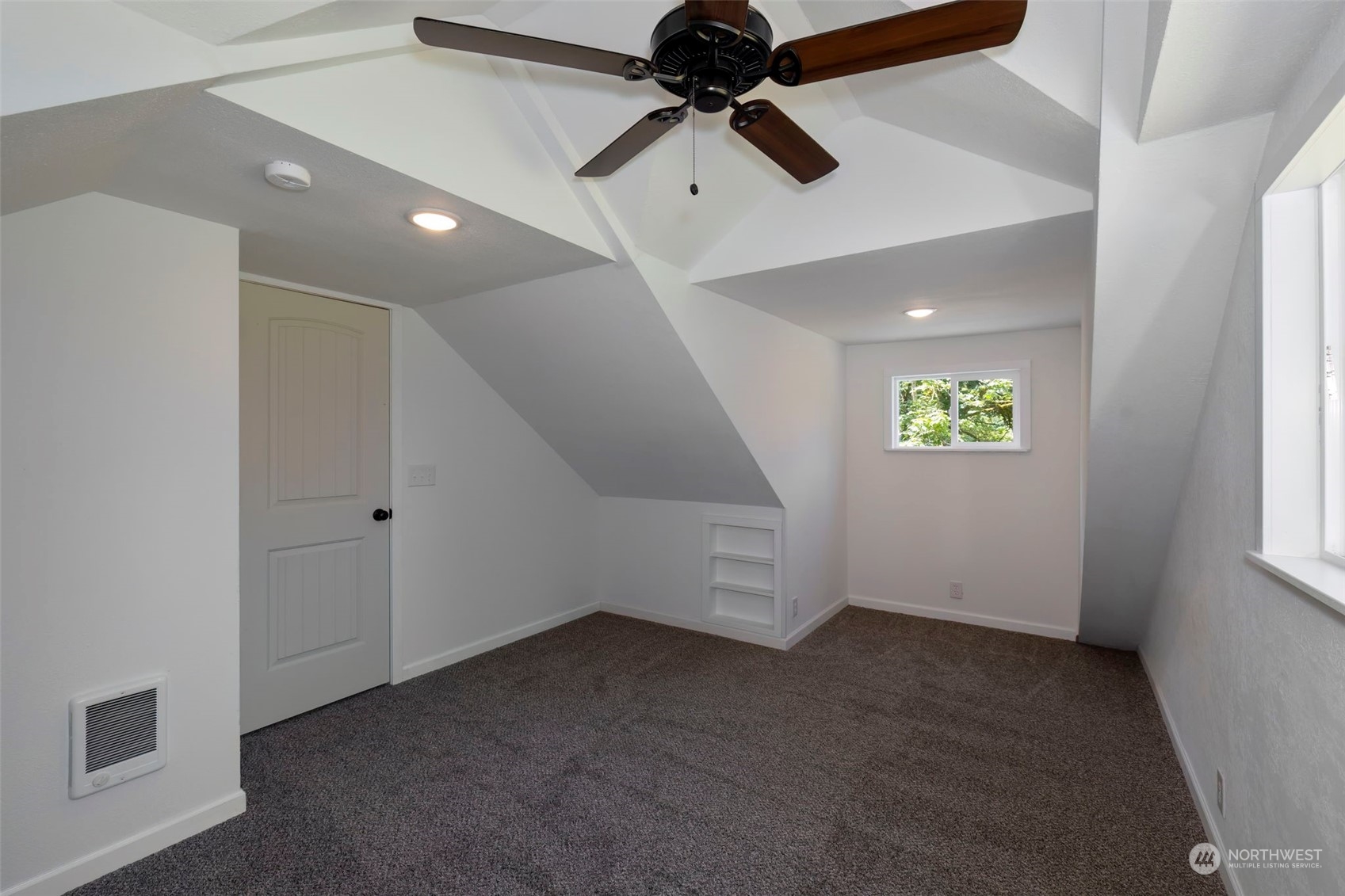 1661 Southwest Hanson Road Port Orchard, WA 98367 - Photo 26 of 40 Gallery Image 26