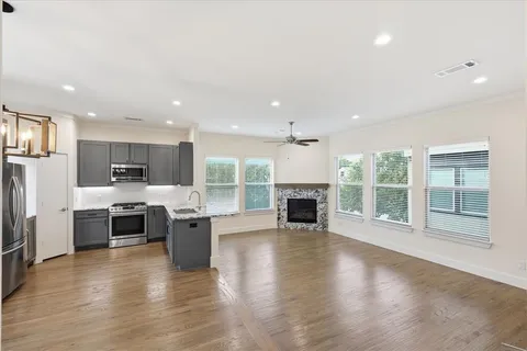 $525,000 | 5905 Ross Avenue, Unit 1, Dallas, TX 75206