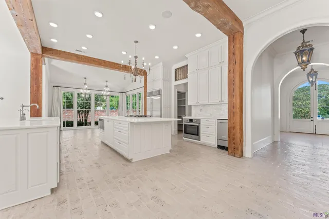 $2,175,000 | 19420 North Muirfield Circle, St. George, LA 70810