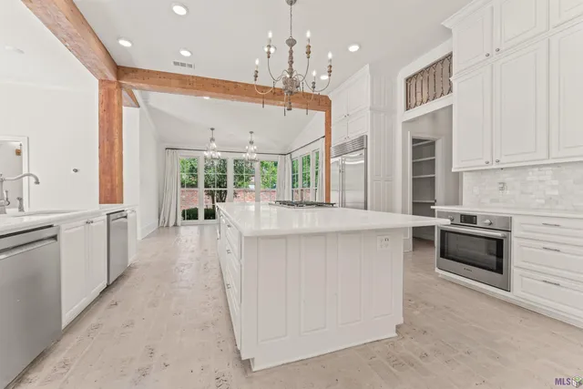 $2,199,000 | 19420 North Muirfield Circle, St. George, LA 70810