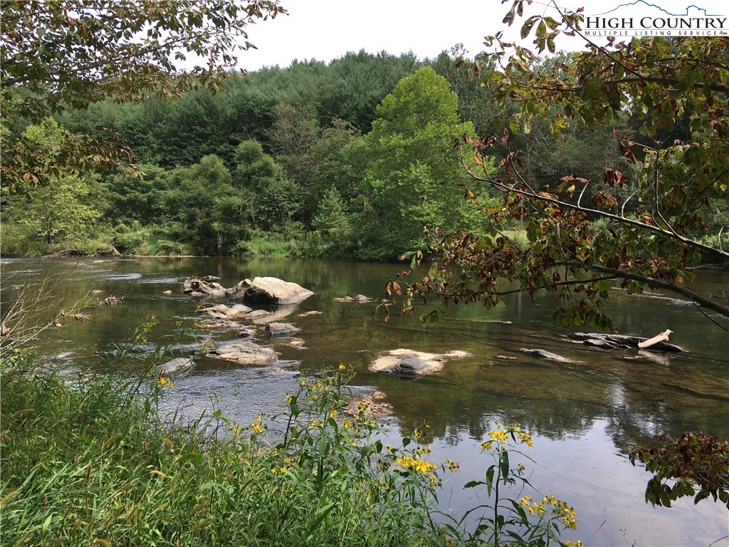 14-15 Riverside Drive Crumpler, NC 28617 - Photo 12 of 13 Gallery Image 12