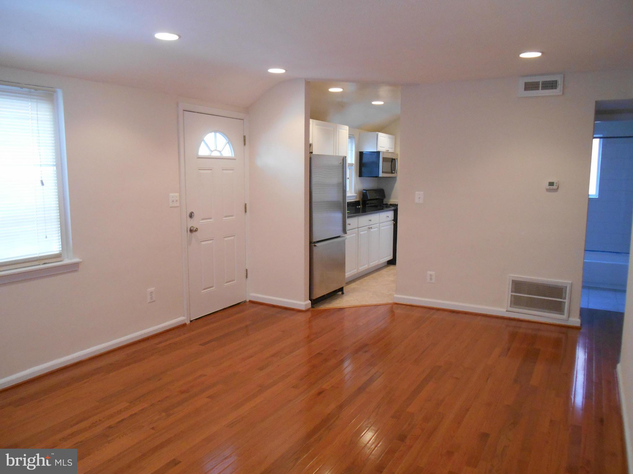 2624 Weisman Road Silver Spring, MD 20902 - Photo 3 of 22 Living Room