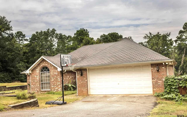 $289,800 | 23231 3 Points Drive, Frankston, TX 75763