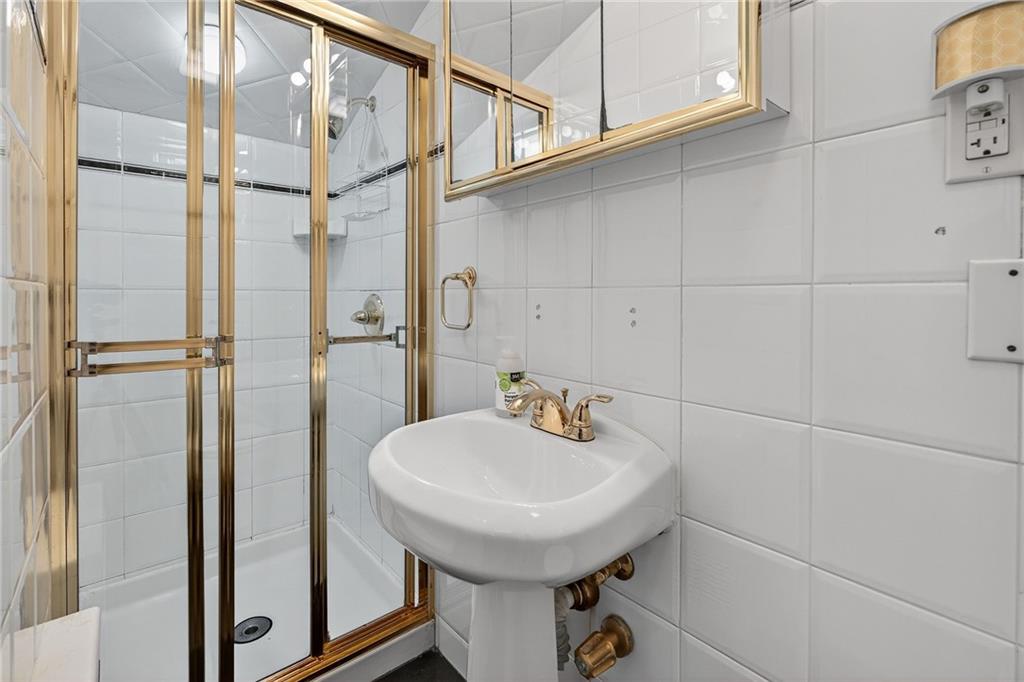 8015 Ridge Boulevard Brooklyn, NY 11209 - Photo 32 of 47