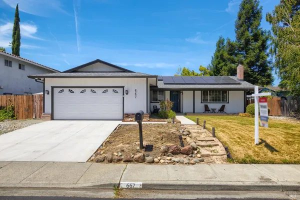 $720,000 | 667 Corte Castro, Vacaville, CA 95688