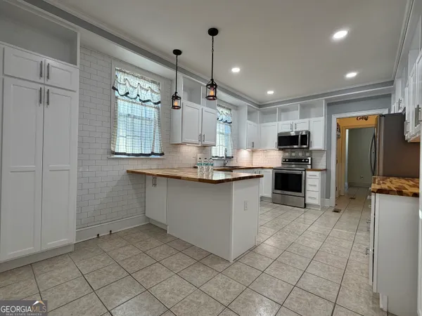 $449,900 | 95 West Willow Creek Lane, McRae-Helena, GA 31055