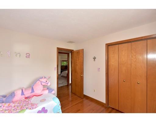 59 Raymond Way Ashland, MA 01721 - Photo 10 of 30 Gallery Image 10