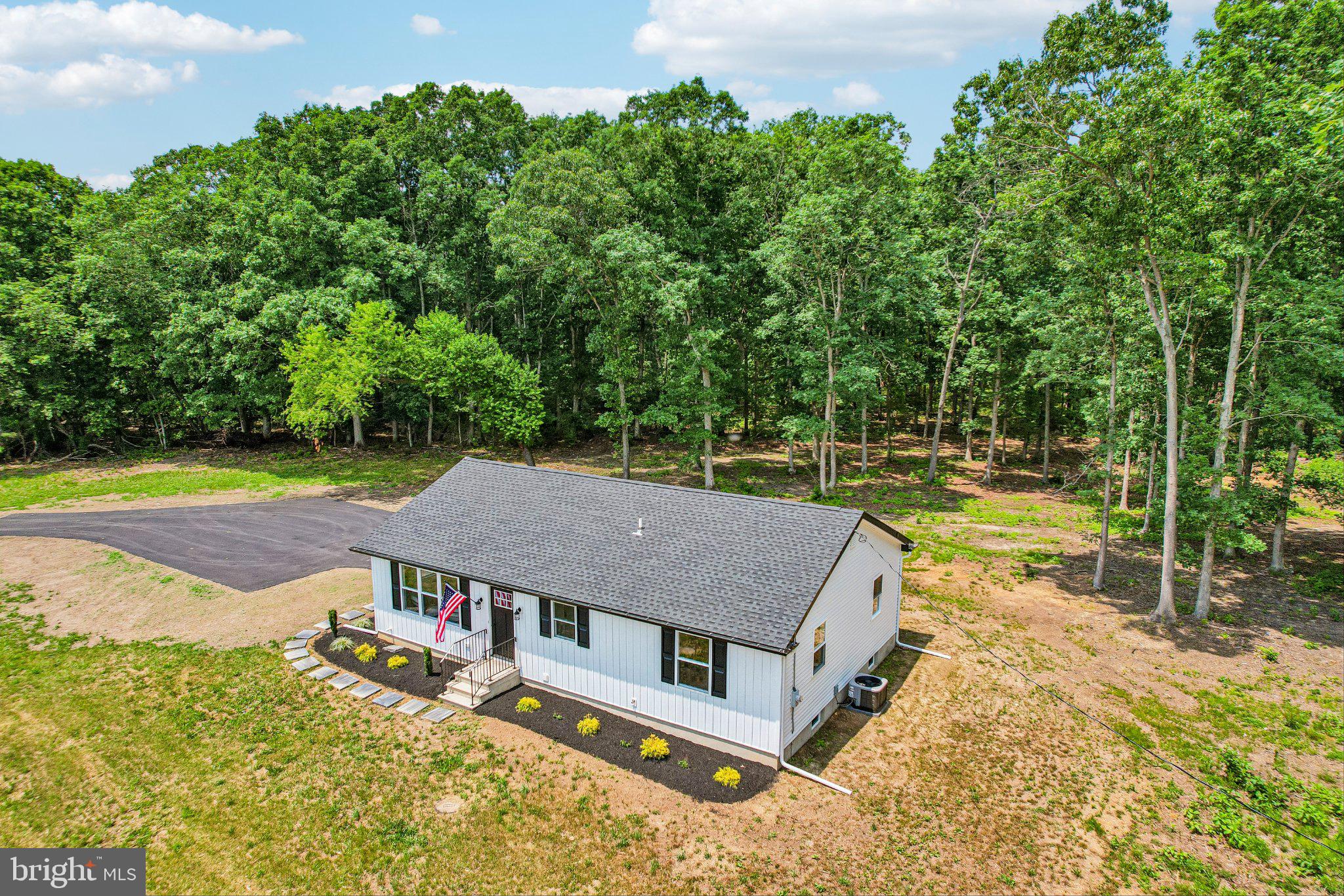 387 Tuska Road Millville, NJ 08332 - Photo 2 of 45