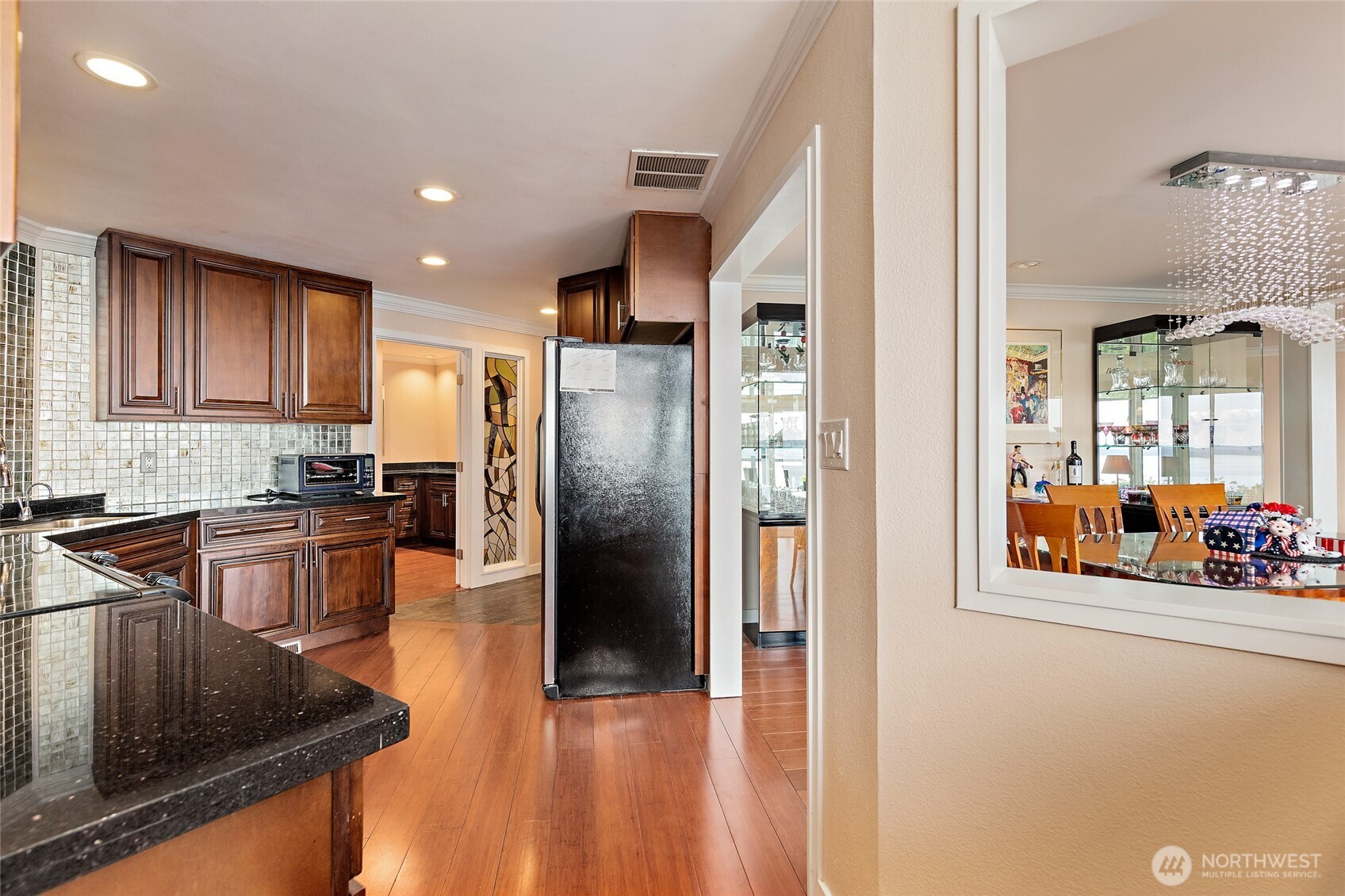 1919 Southwest Cove Point Road Burien, WA 98146 - Photo 14 of 29