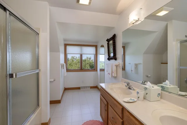 $799,900 | N1583 Meadow Ridge Road, Greenfield, WI 54601