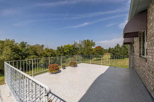 $799,900 | N1583 Meadow Ridge Road, Greenfield, WI 54601